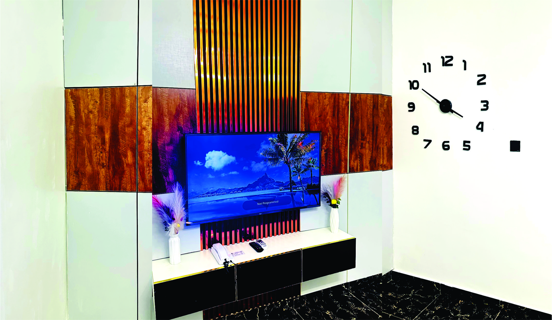 Room Night In Paradise