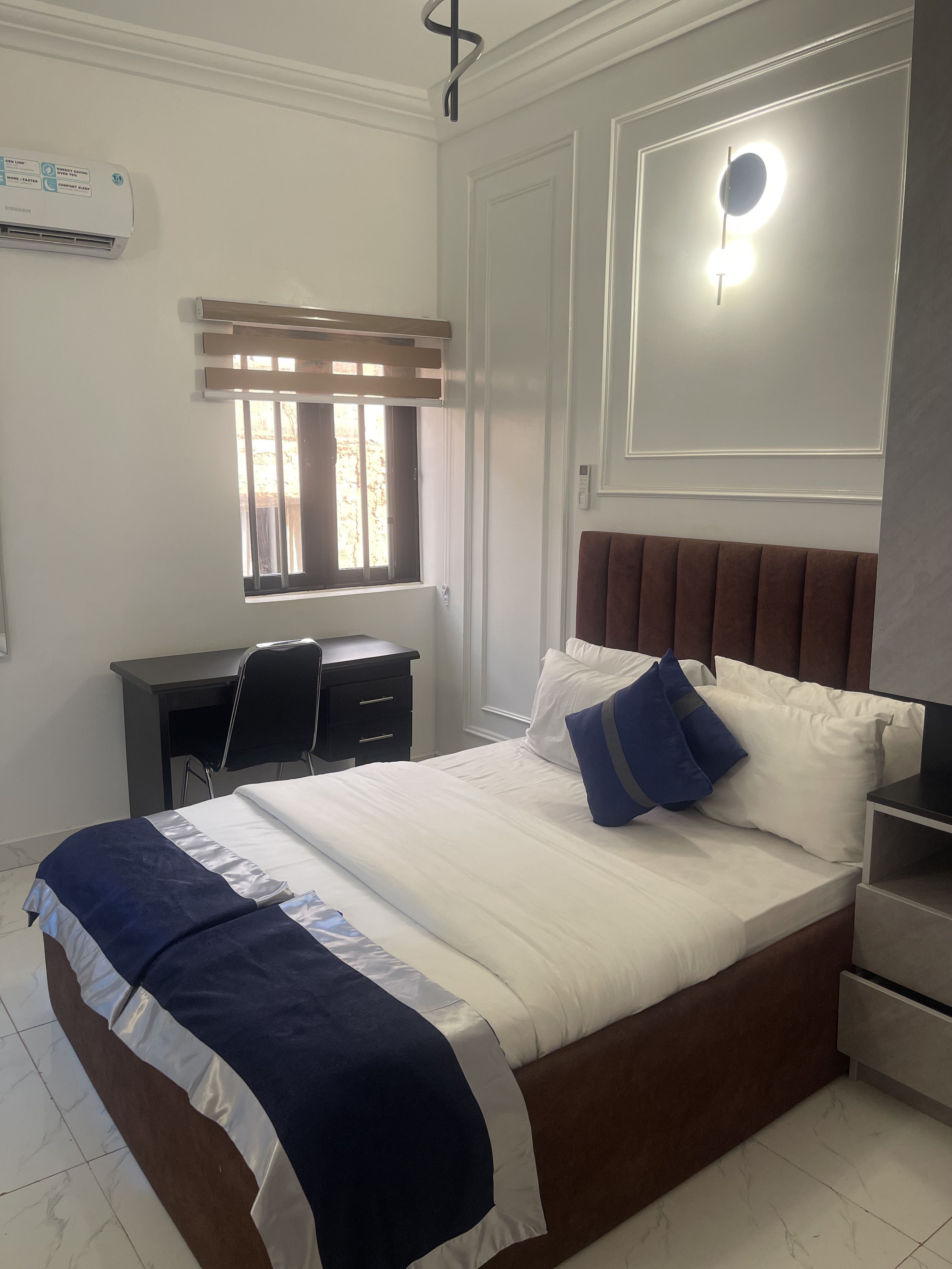 Room Majestic Manor